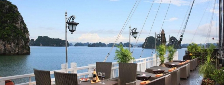 BAI TU LONG BAY 2D1N ON VICTORYA STAR CRUISE 5*****