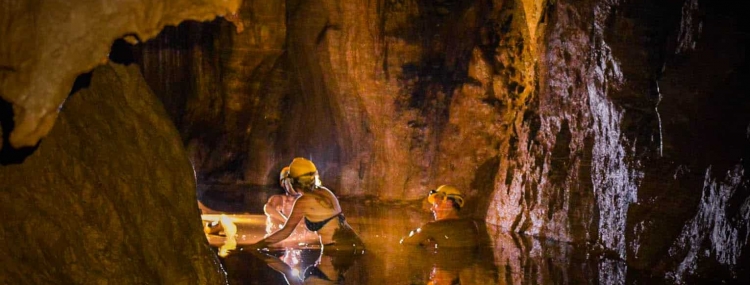 Dark cave-Paradise Cave-Duck stop (2 nights 1 day)