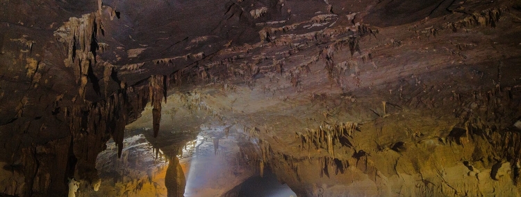 NUOC NUT CAVE 1-DAY DISCOVERY