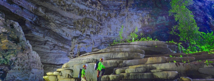 HANG TIEN CAVE FULLDAY TOUR  DISCOVERY