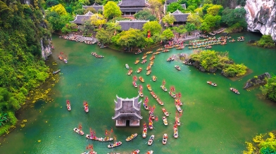 HANOI/NINH BINH - TRANG AN ECOTOURISM  - BAI DINH PAGODA (DAY TOUR)