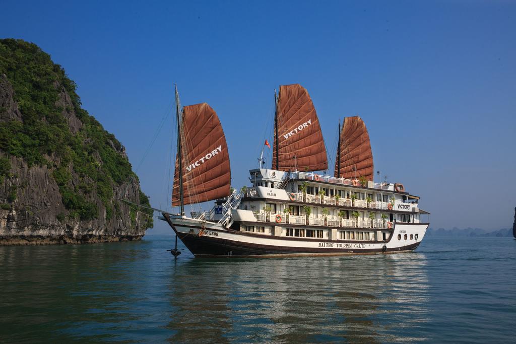 BAI TU LONG BAY 3D2N ON VICTORY CRUISE 4*