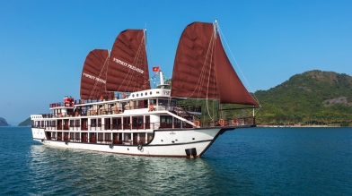 V’Spirit Premier Cruise 3D2N 4,5****  Lan Ha Bay