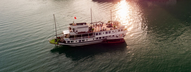 BAI TU LONG BAY 2DAYS 1 NIGHT  (GARDEN BAY 3***AND GARDEN BAY LEGEND 4****)