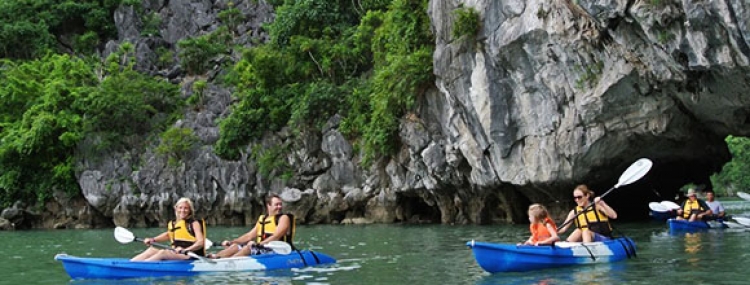 BAI TU LONG -HA LONG BAY 1 DAY TOUR