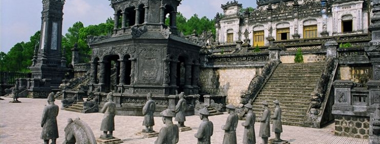 HUE CITY TOUR