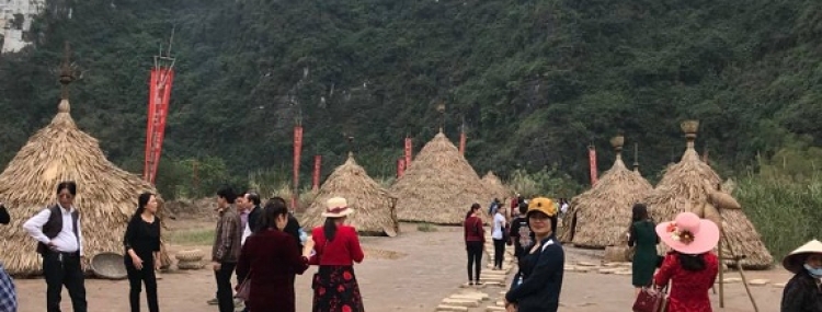 HANOI / NINH BINH-TRANG AN-BAI DINH PAGODA