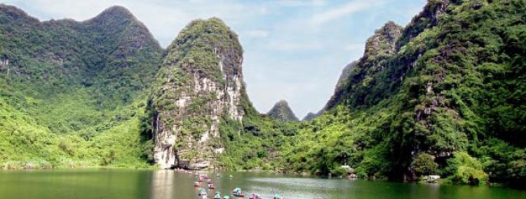 MUA CAVE- BAI DINH-TRANG AN 1 DAY TOUR