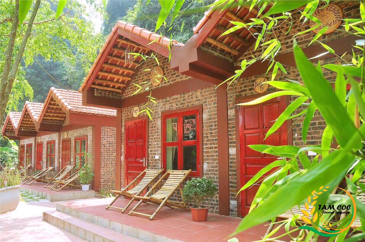 Bungalow family with mountain view