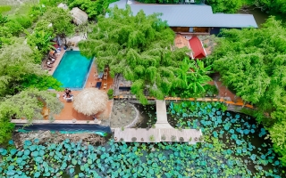 Bungalow family  in the front of river