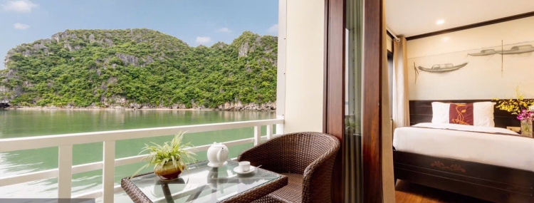 Ha Long CROWN LEGEND CRUISE 4**** deluxe 2D1N
