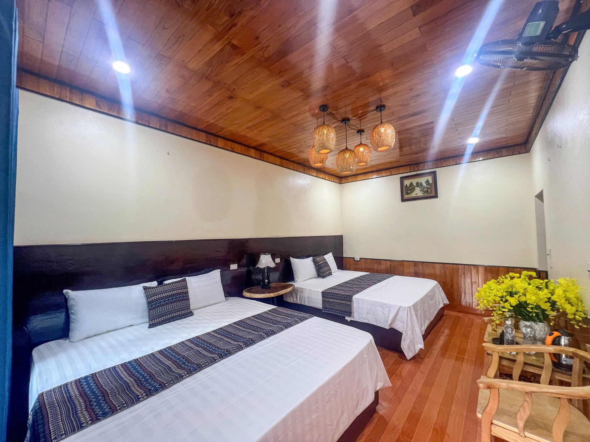 Quadruple bungalow in the front of river