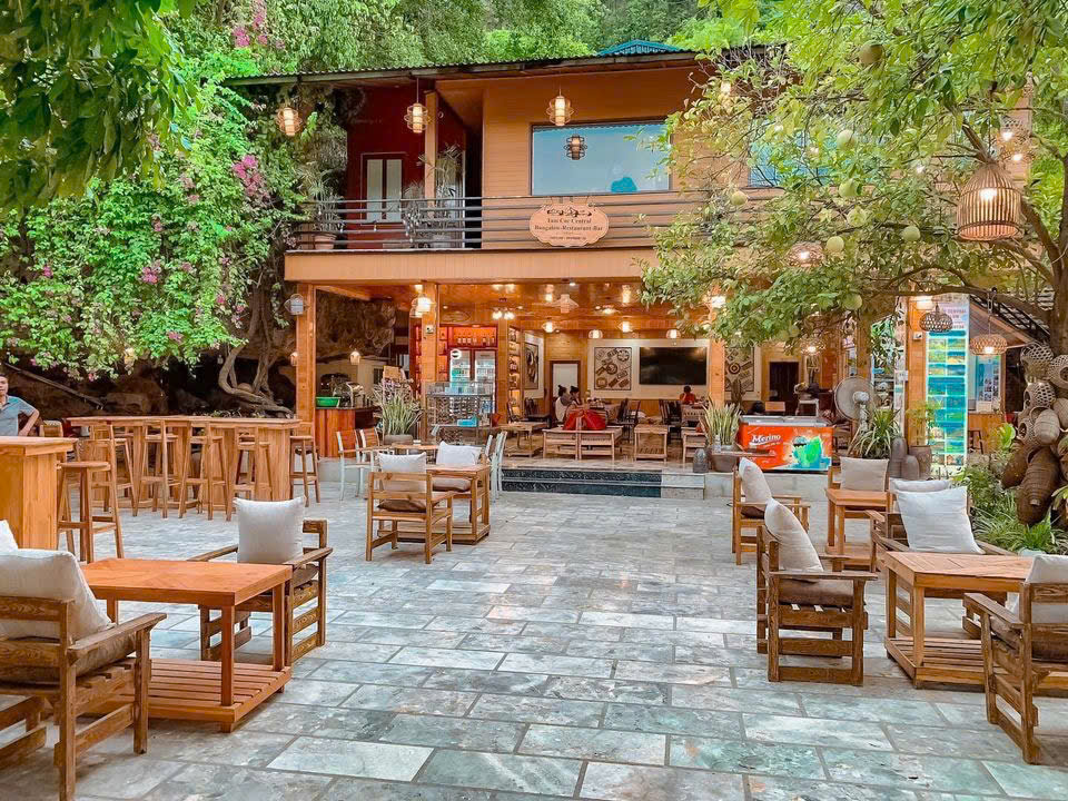 Bungalow double/twin with mountain view