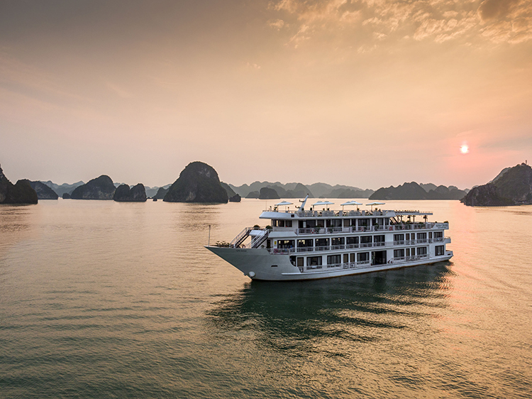 HA LONG-ALISA PREMIER CRUISE 5***** 2D1N